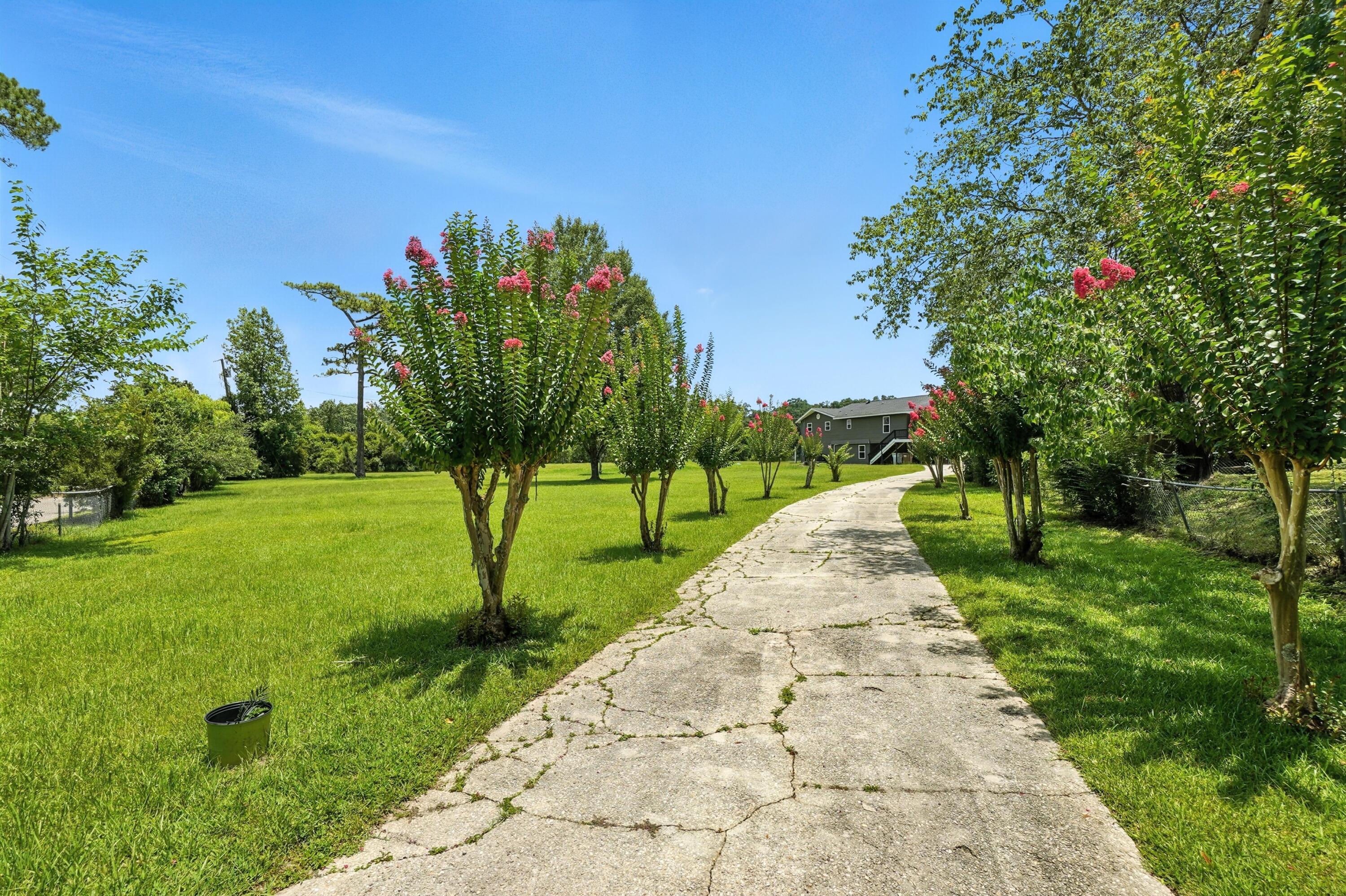 Property Photo: 4608 Riley Road FL 32583