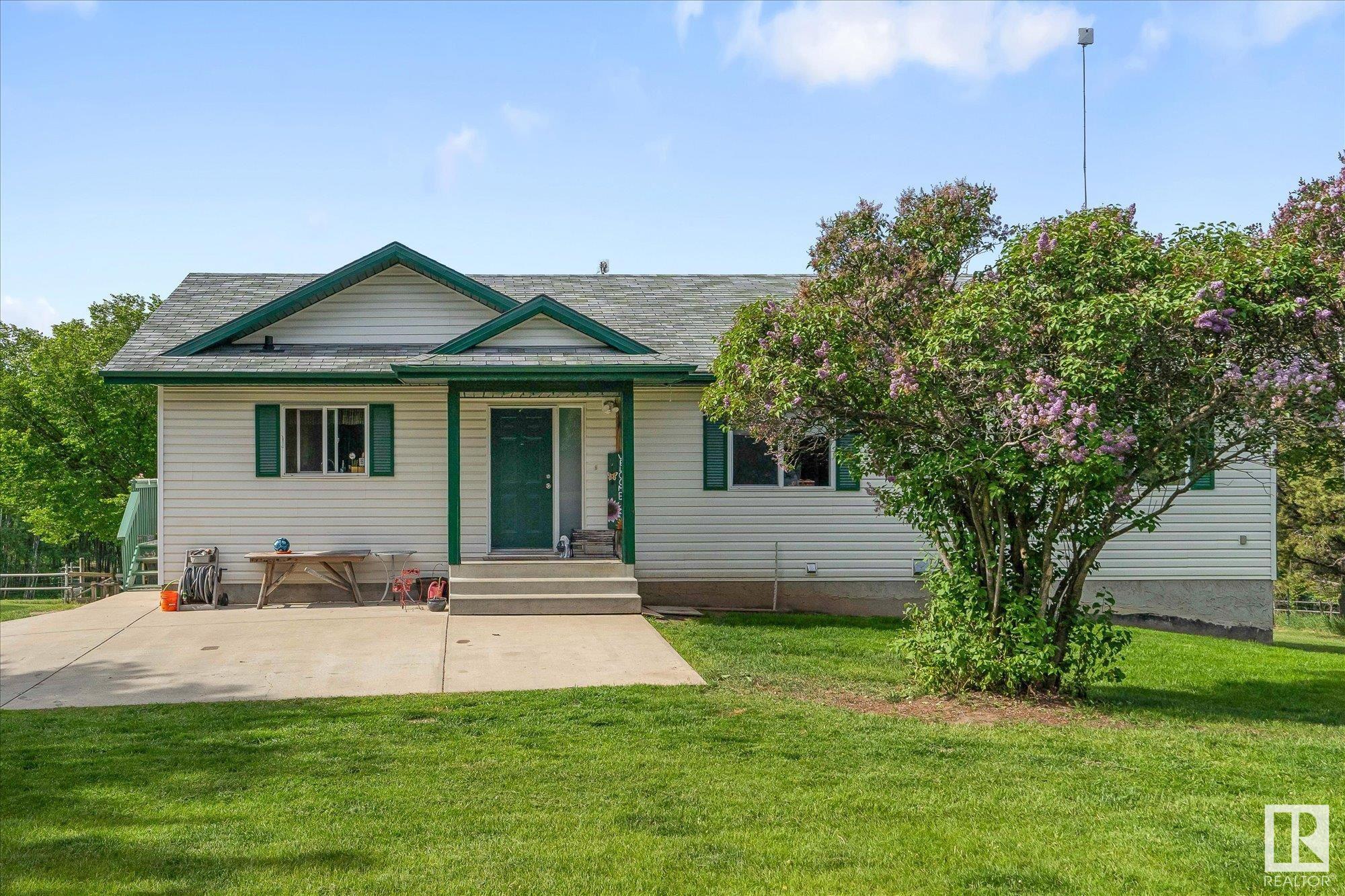 Property Photo: 5 53322 Rge Rd 14 AB T7Y 0C2
