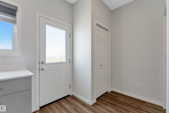 Photo de la propriété: 7135 46A St Street AB T4X 3B1