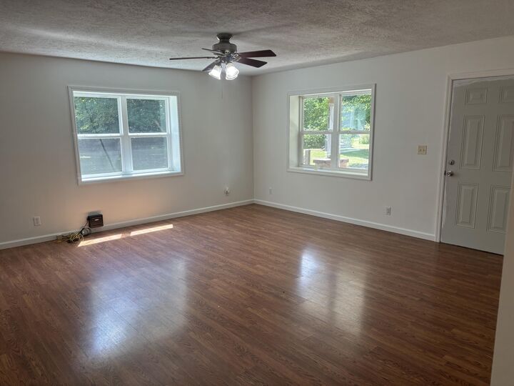 Property Photo: 31058 US 127 TN 37367