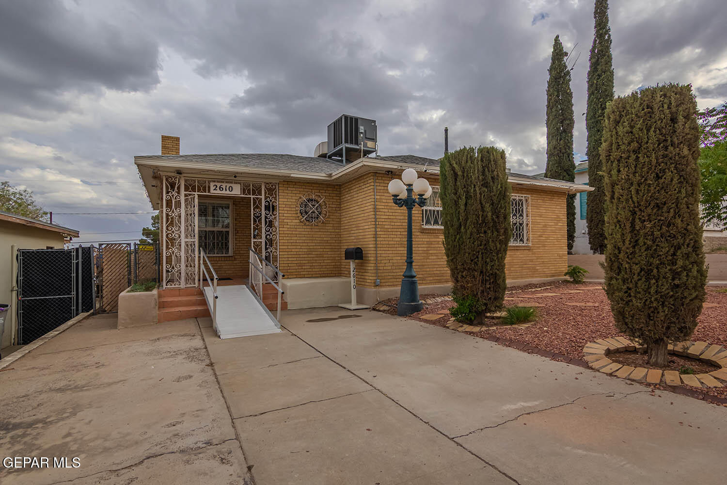 Property Photo: 2610 Frankfort Avenue TX 79930