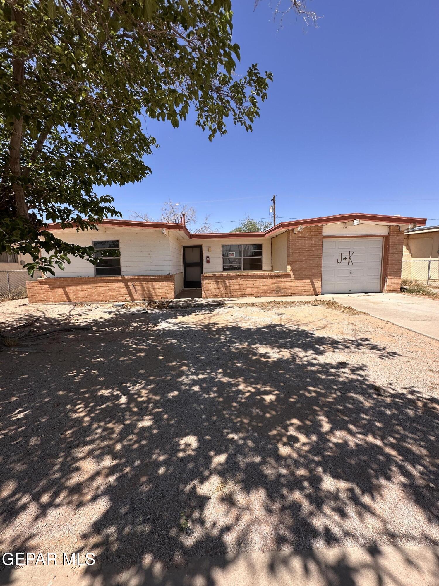 Property Photo: 10529 Champlain Street TX 79924