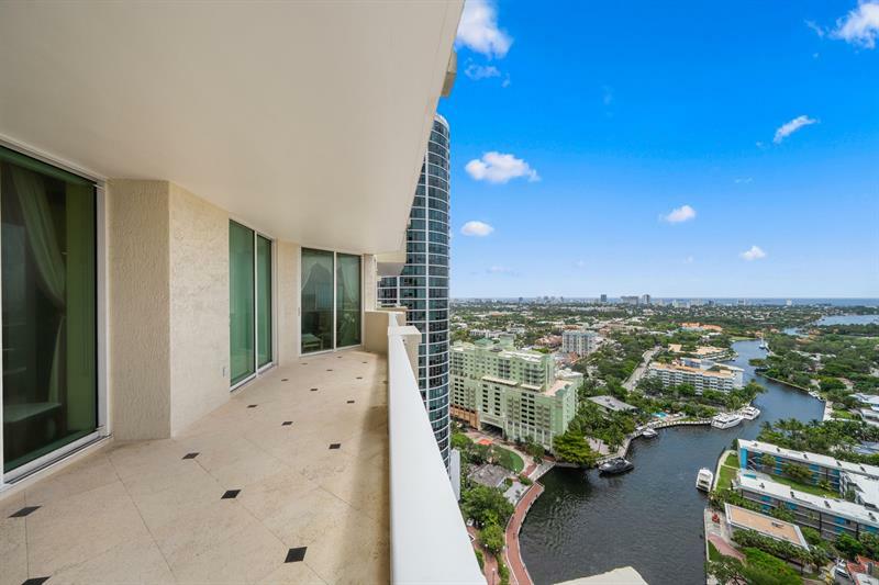 Property Photo: 411 N New River Dr 2905 FL 33301