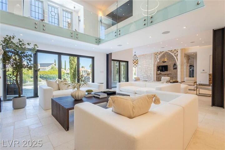 Property Photo: 2928 Coast Line Court NV 89117