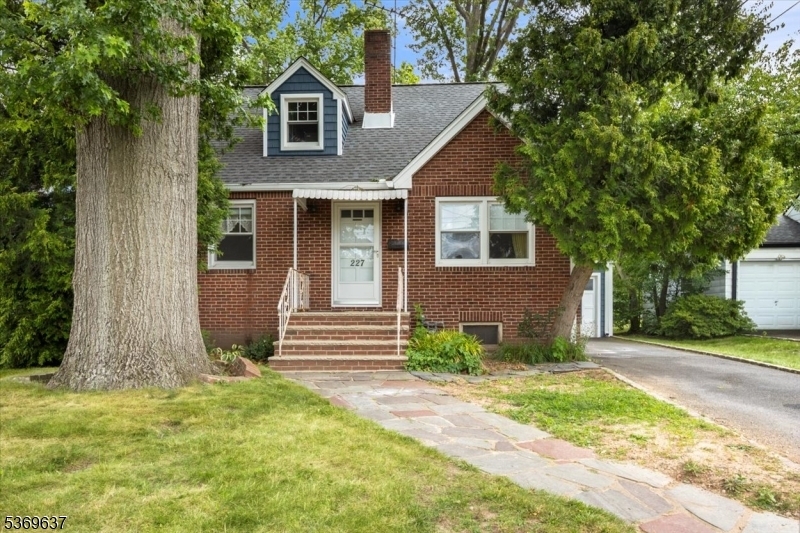 227 Elmwood Ave  Union Twp. NJ 07083 photo