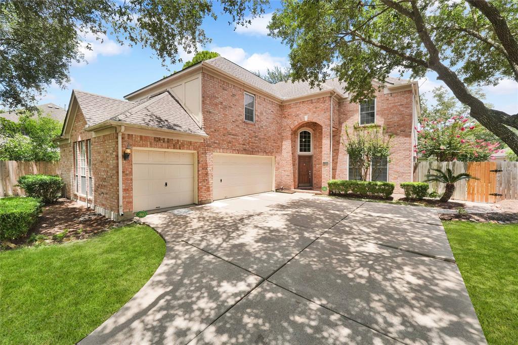 Property Photo: 3203 Shadywind Drive TX 77082