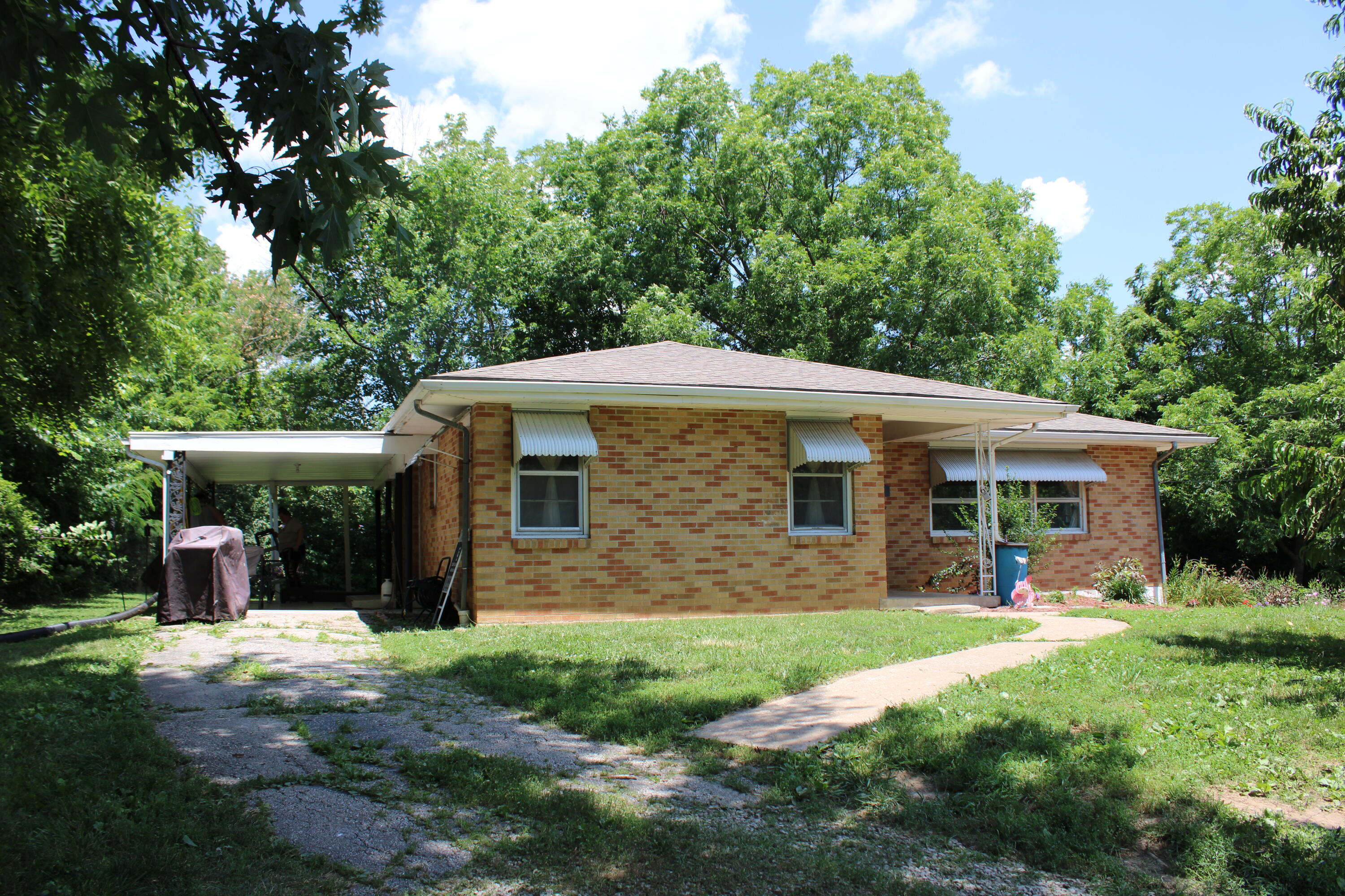 Property Photo:  9 Hawthorn Street  MO 65251 