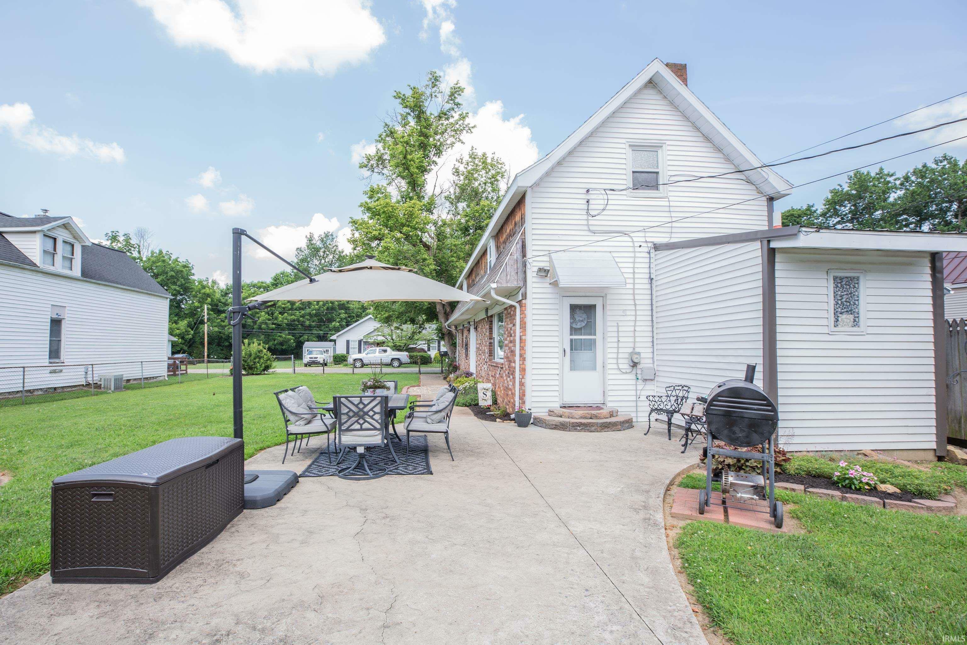 Property Photo: 211 N Woods Avenue IN 47712