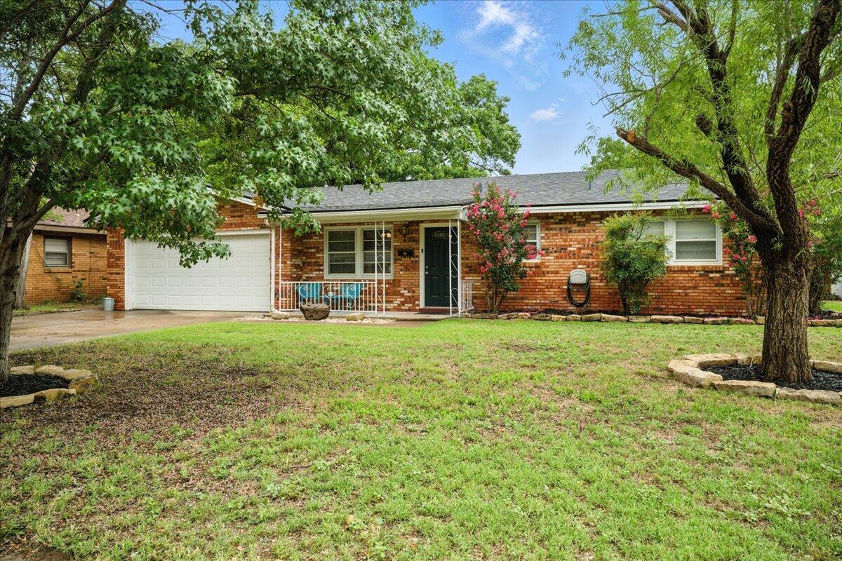 Property Photo:  3706 47th Street  TX 79413 