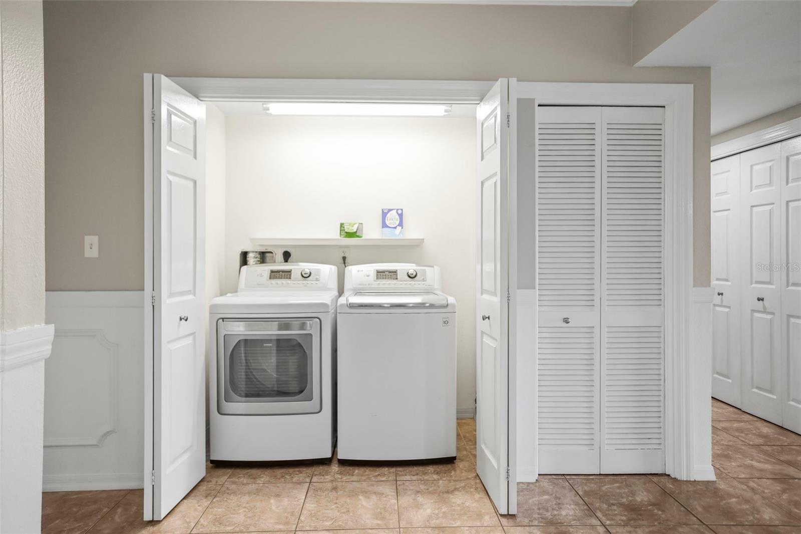Property Photo:  6450 Shoreline Dr Drive 9202  FL 33708 