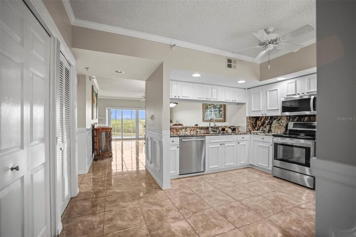 Property Photo: 6450 Shoreline Drive 9202 FL 33708