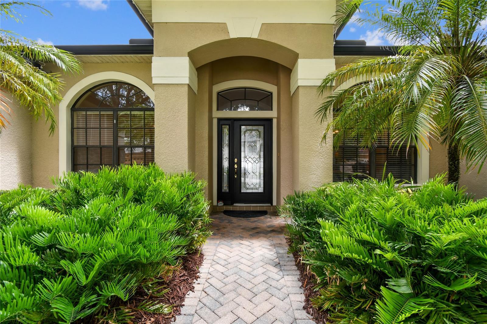 Property Photo: 386 Baymoor Way FL 32746