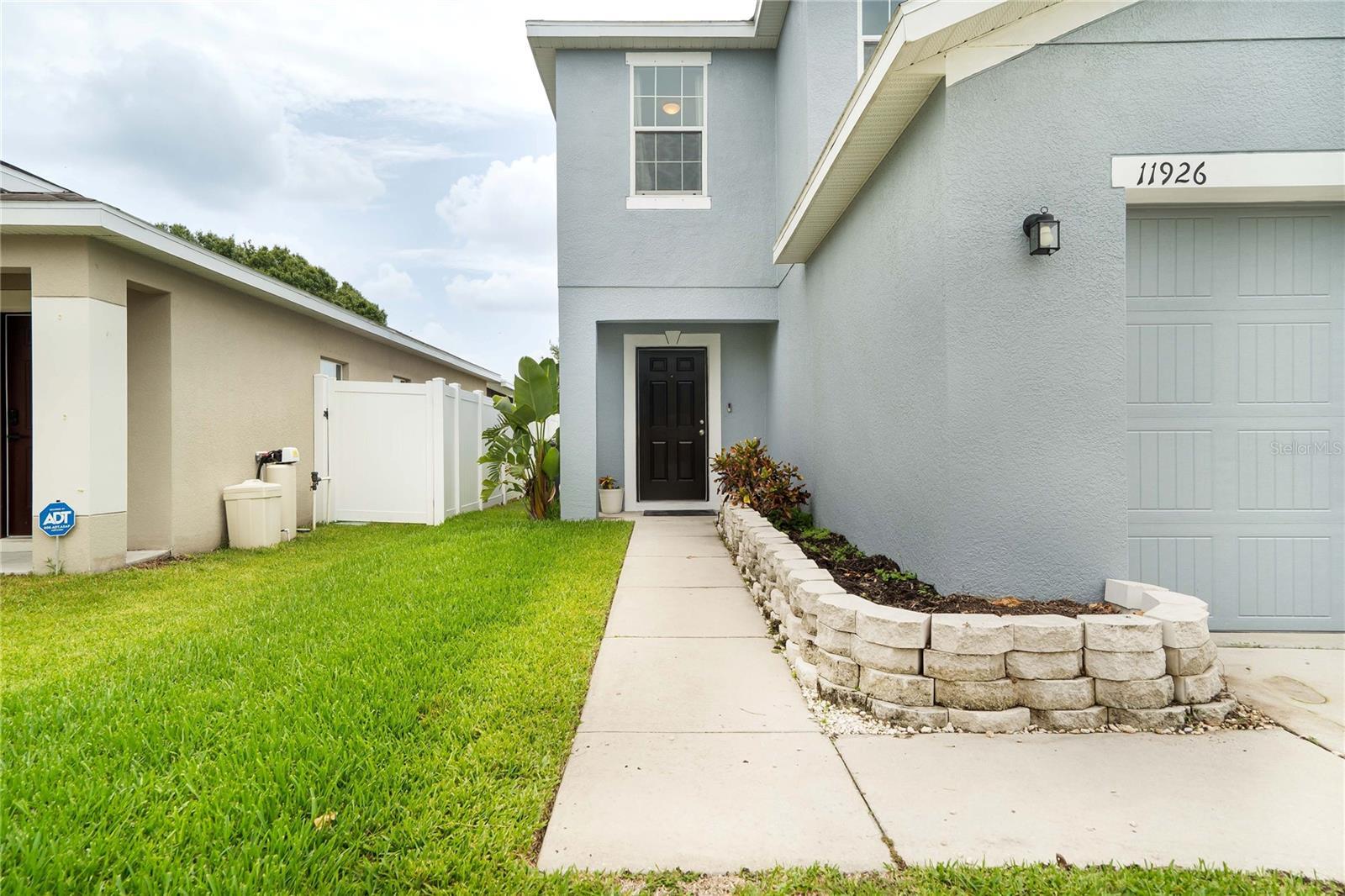 Property Photo: 11926 Grand Kempston Drive FL 33534