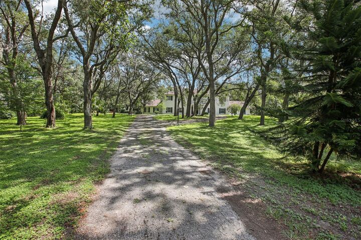 Property Photo: 12433 Kelso Road FL 33592