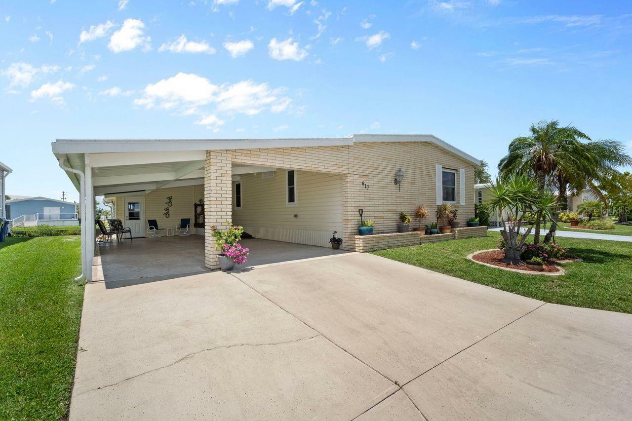 Property Photo: 617 Fairmount Drive FL 34287