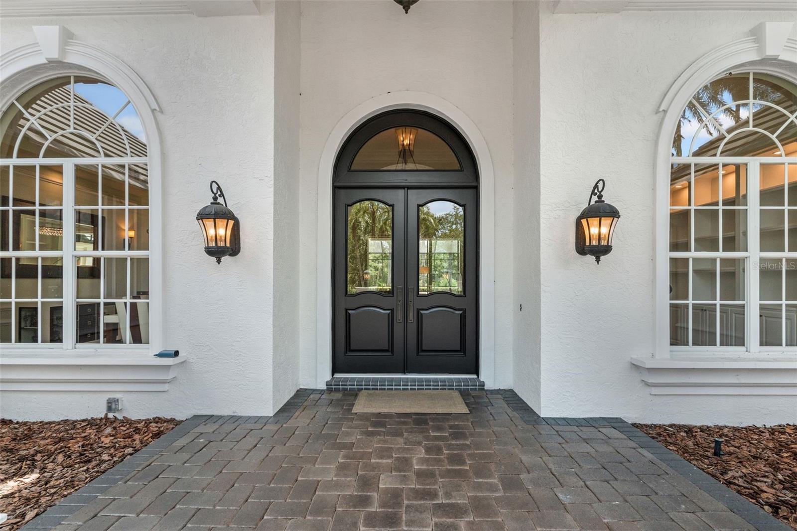Property Photo: 6959 Westchester Circle FL 34202