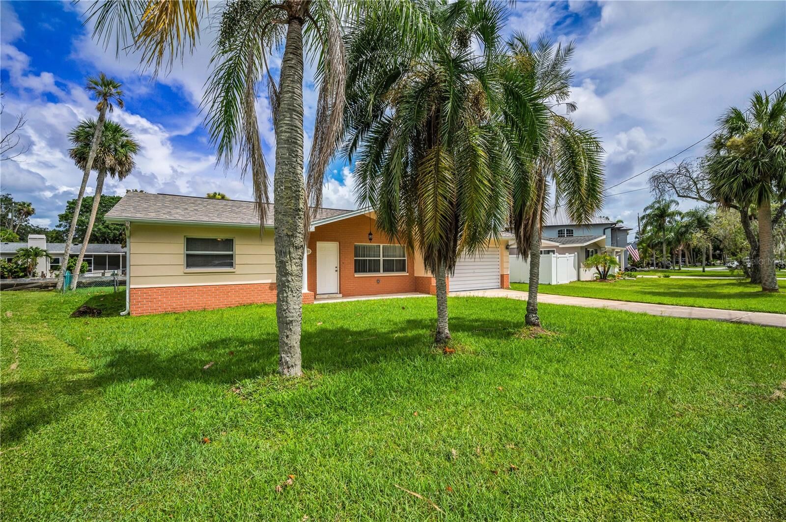 Property Photo: 5520 Tropic Drive FL 34653