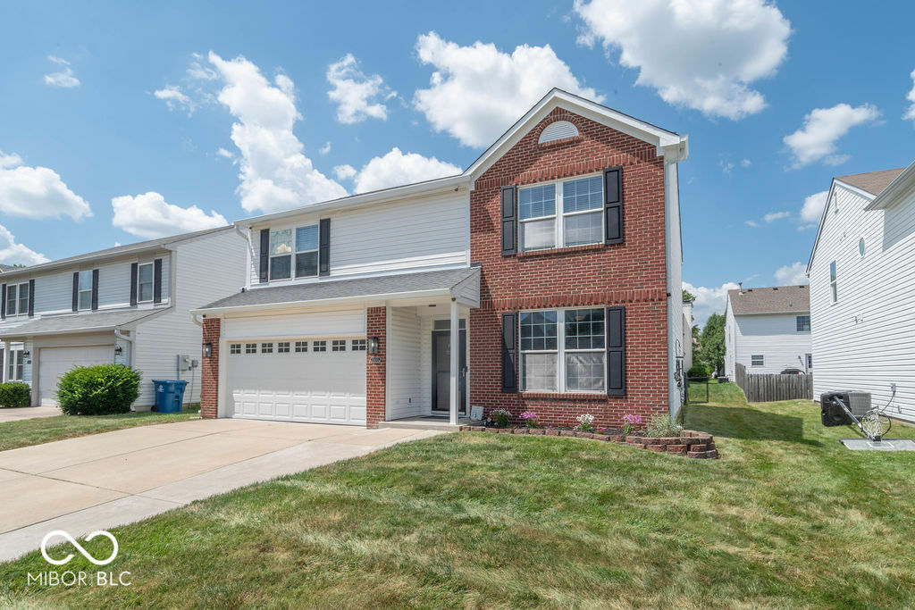 Property Photo: 10450 Wintergreen Way IN 46234