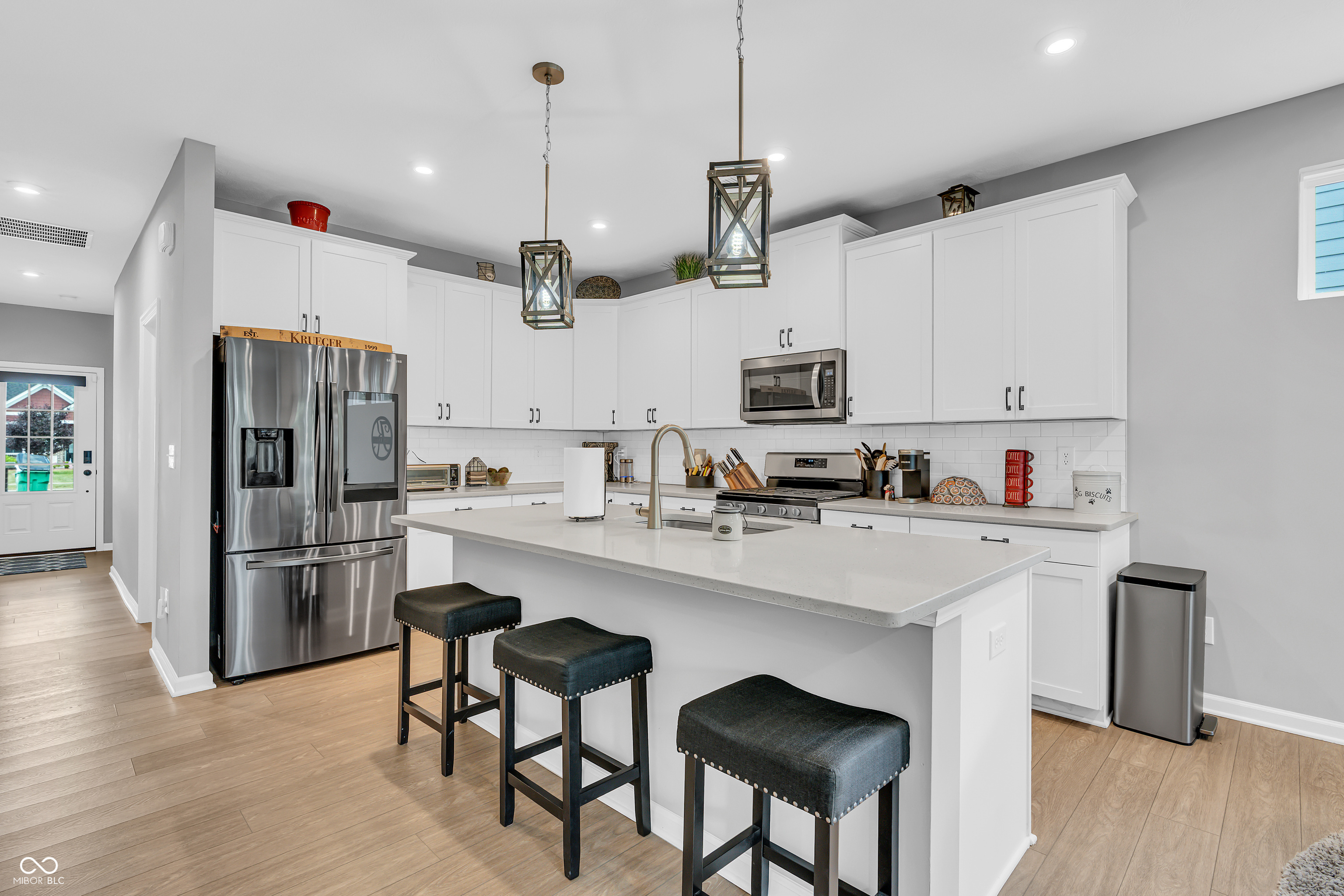 Property Photo: 811 Stone Trace Court IN 46123