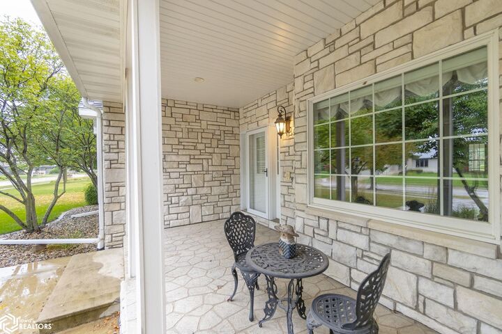 Property Photo:  125 Pebble Creek Drive  IA 50401 