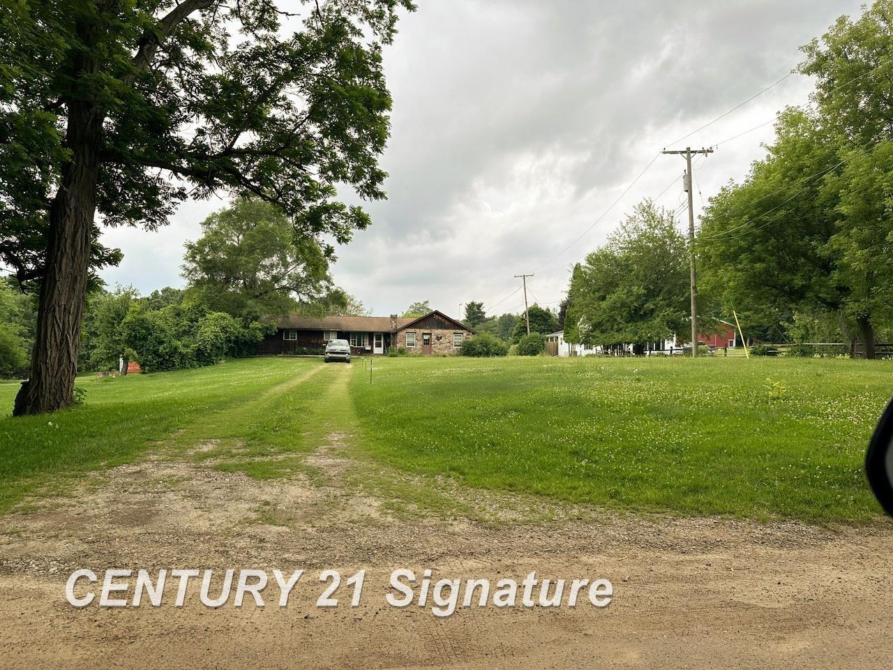 Property Photo: 2410 Jossman Road MI 48442