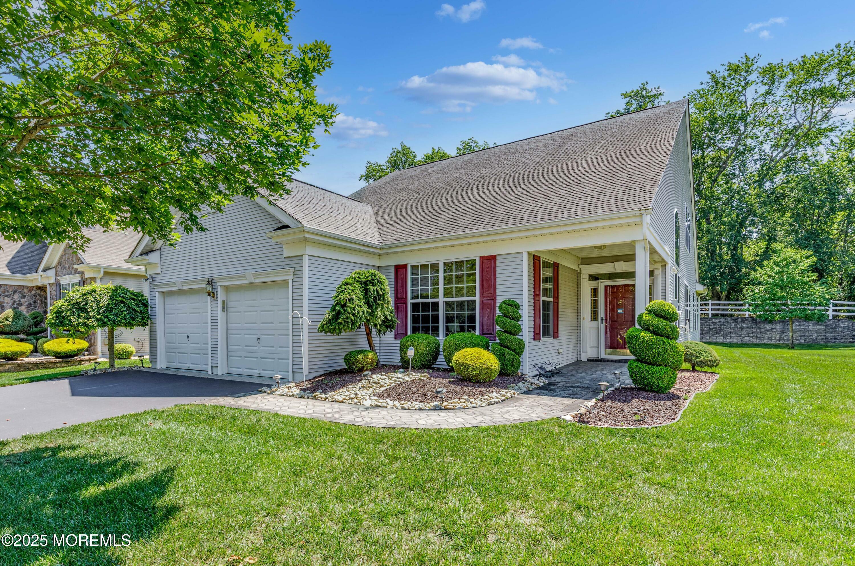 5 Walpole Way  Jackson NJ 08527 photo