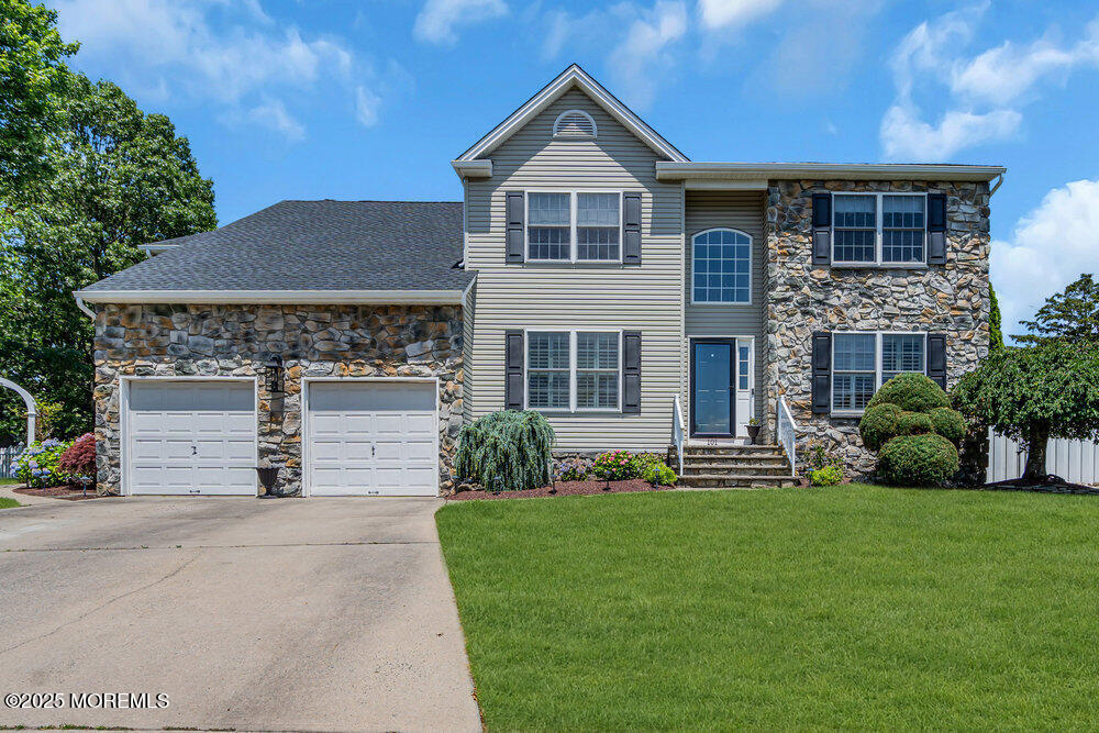 Property Photo: 101 Taft Court NJ 08724
