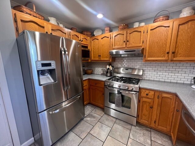 Property Photo:  48 Kirkwood Drive  IL 61727 