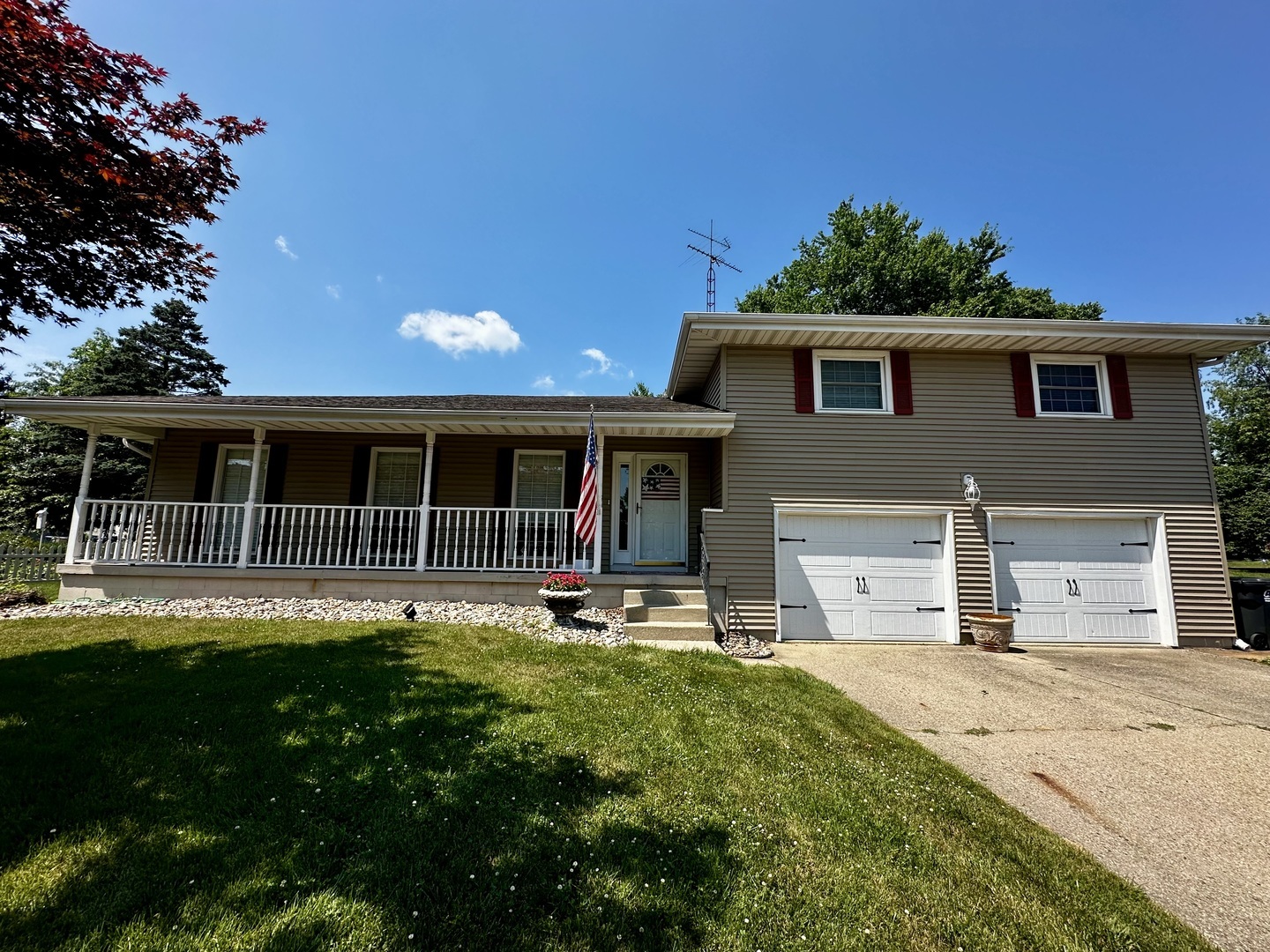 4670 N Adams Drive  Decatur IL 62526 photo