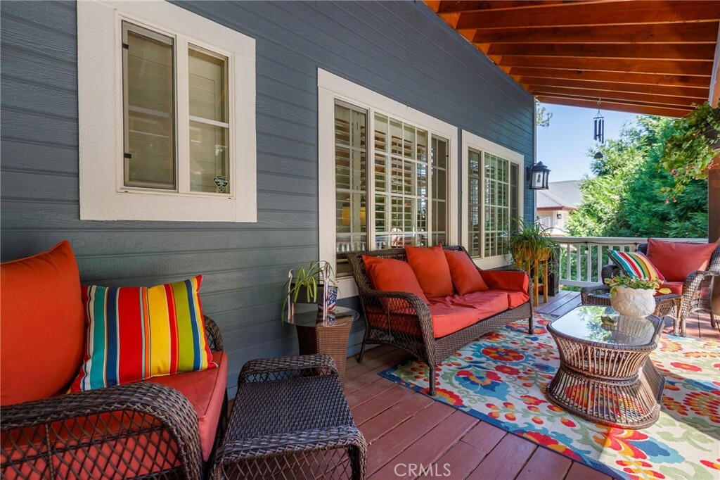 Property Photo: 28575 Manitoba Drive CA 92352