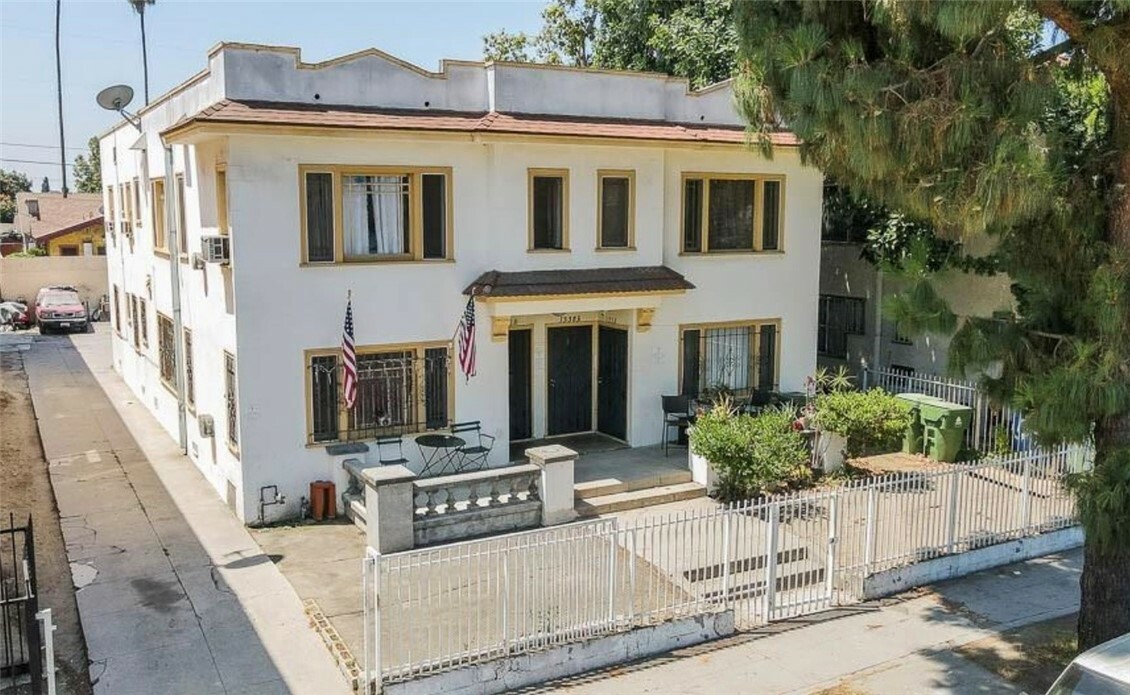 Property Photo:  1336 W Martin Luther King Jr Boulevard  CA 90037 