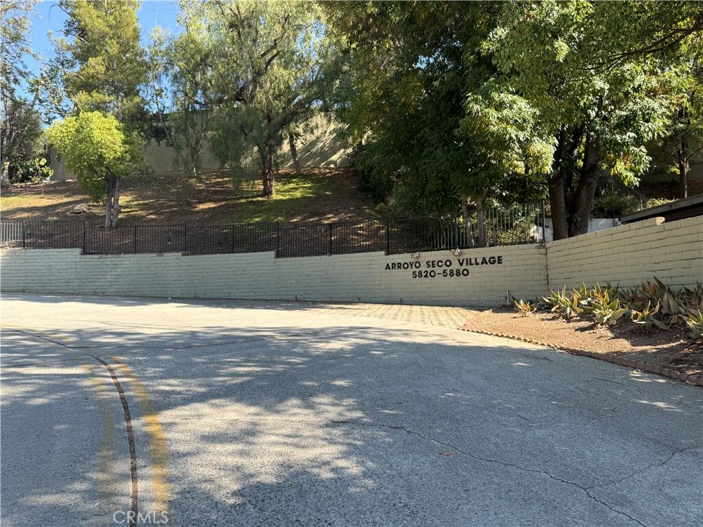Property Photo: 5850 Benner St 103 CA 90042