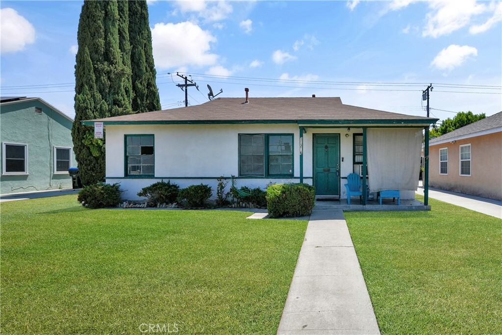 Property Photo: 11216 Arlee Avenue CA 90650