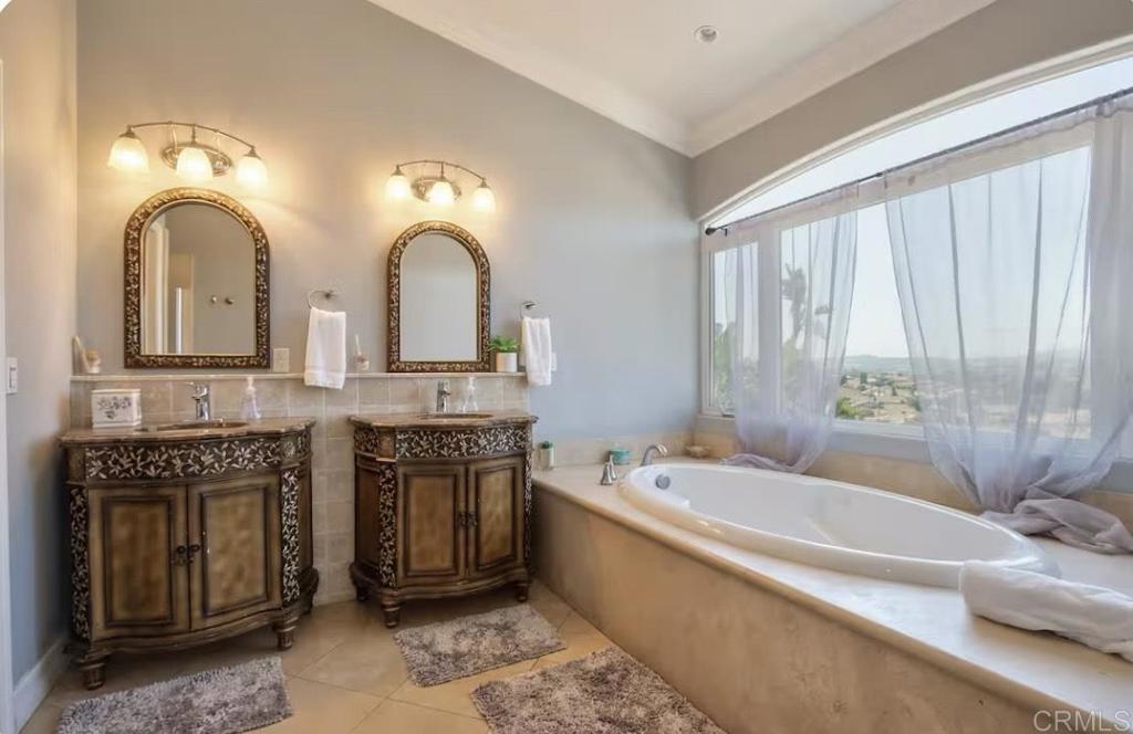 Property Photo: 18682 Lancashire Way CA 92128