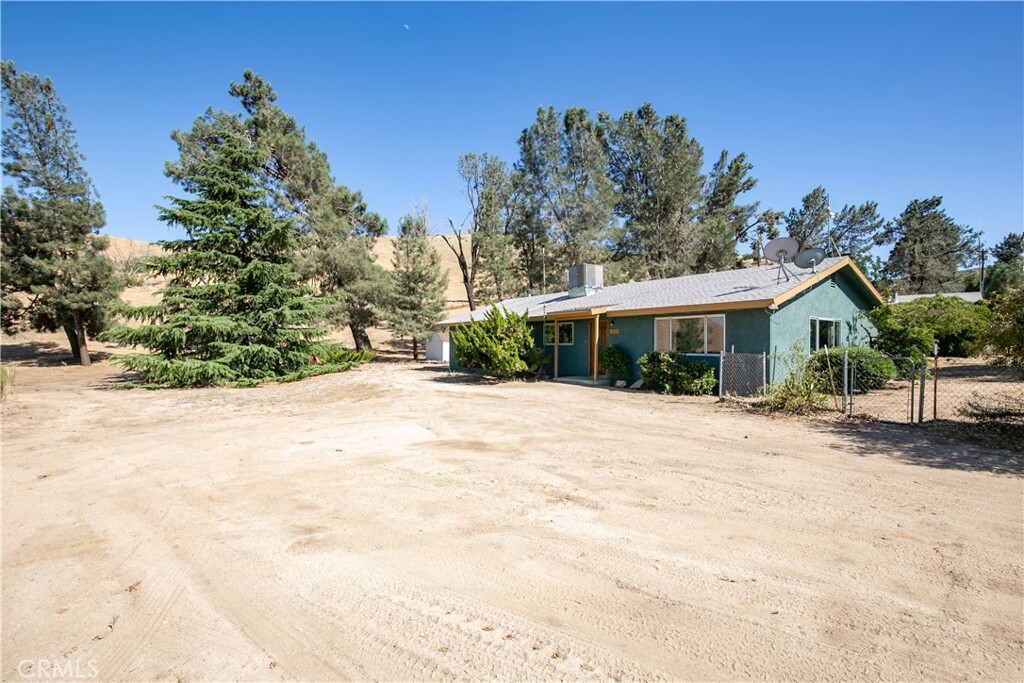 Property Photo:  46404 Kings Canyon Road  CA 93536 