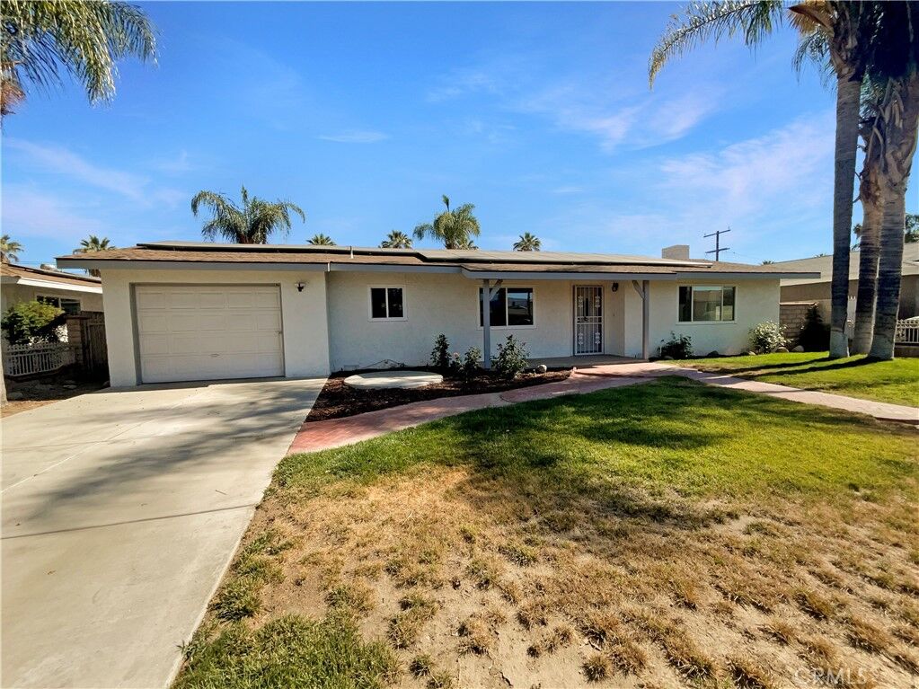 Property Photo:  41284 Orange Place  CA 92544 