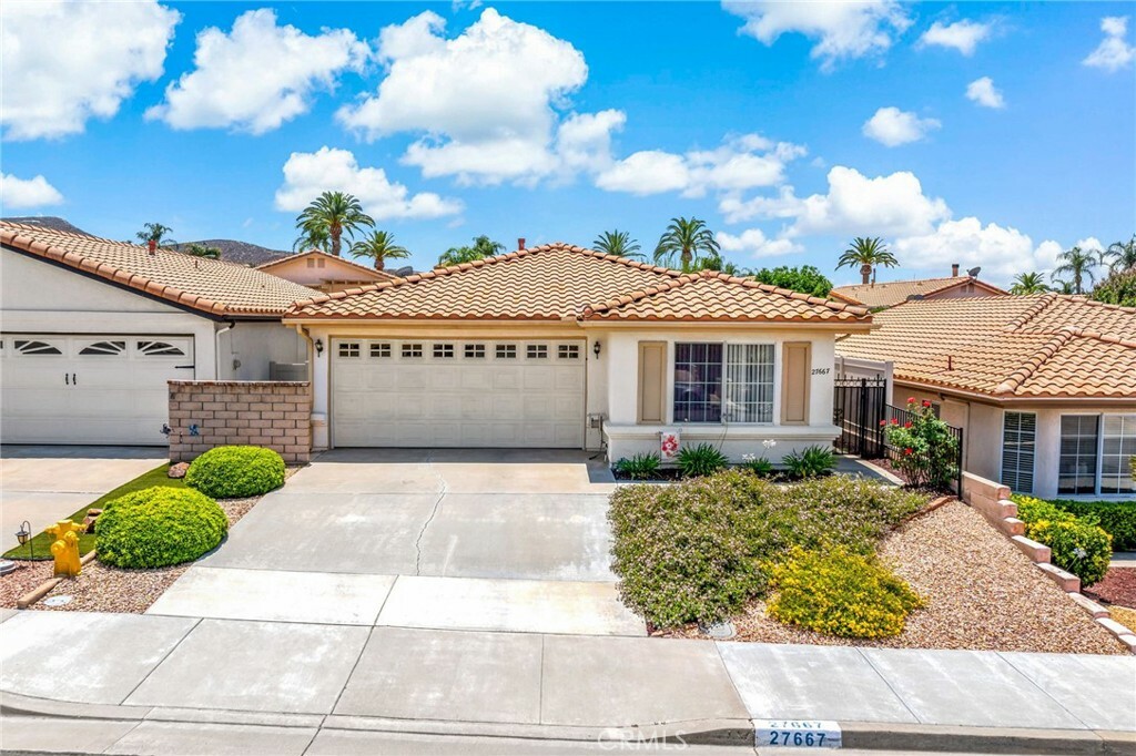 27667 Calle Ladera  Menifee CA 92585 photo