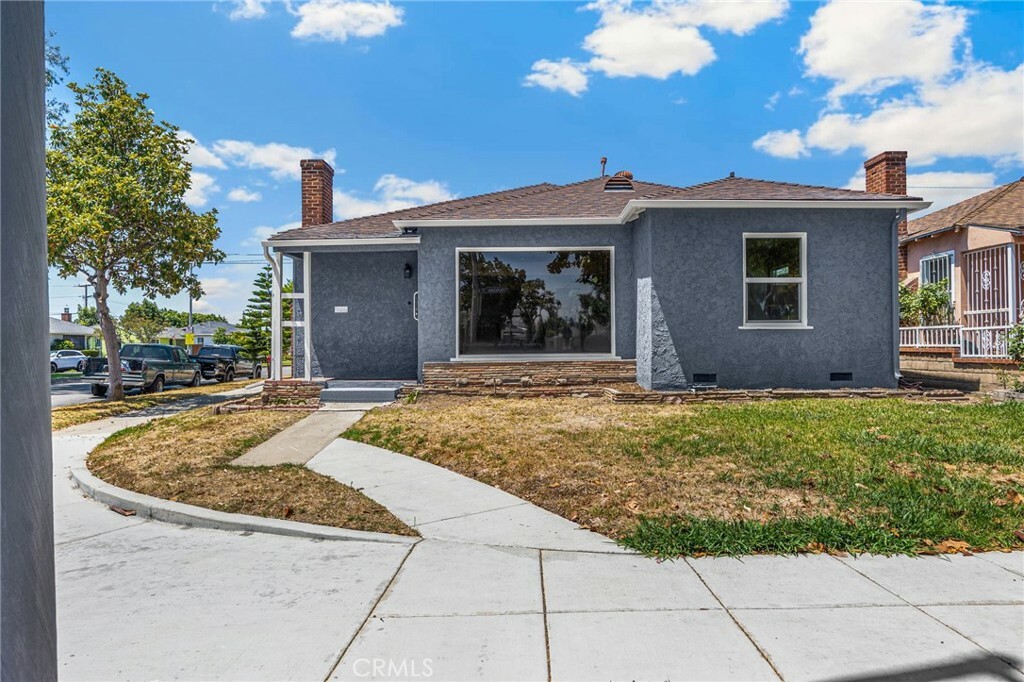 Property Photo: 313 S Pickering Way CA 90640