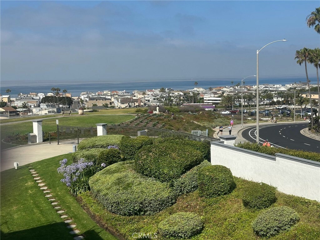200 Paris Lane 315  Newport Beach CA 92663 photo