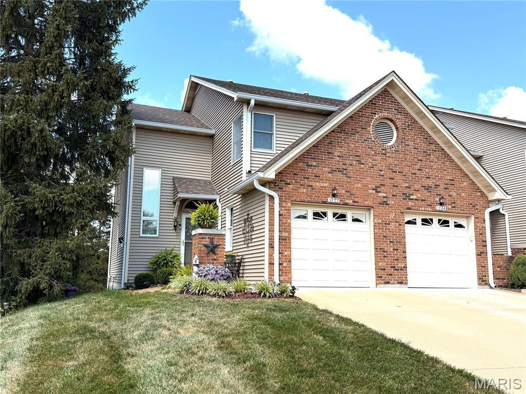 1722 Blue Oak Drive  Chesterfield MO 63017 photo