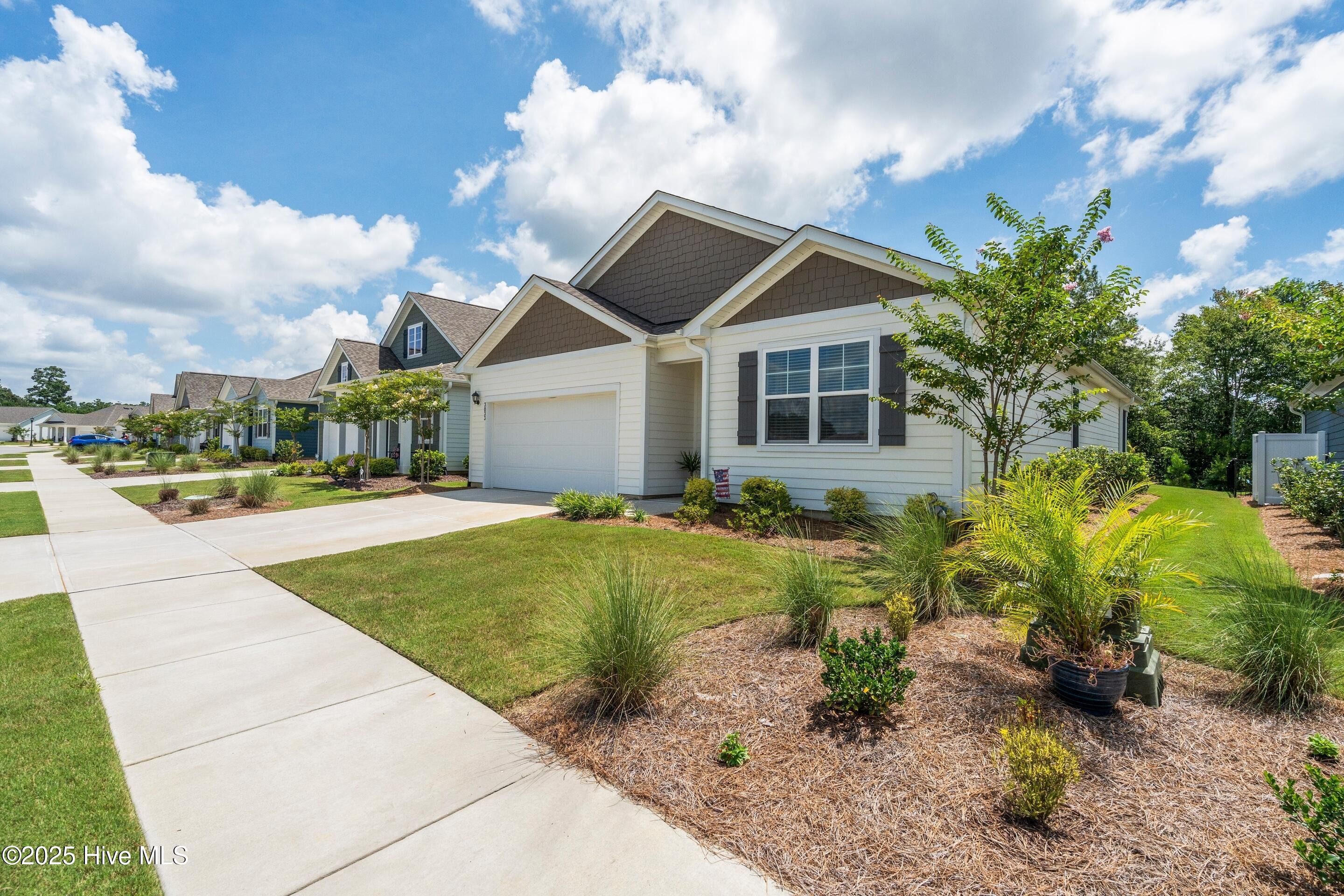 Property Photo: 3033 Lochgreen Circle NC 28451