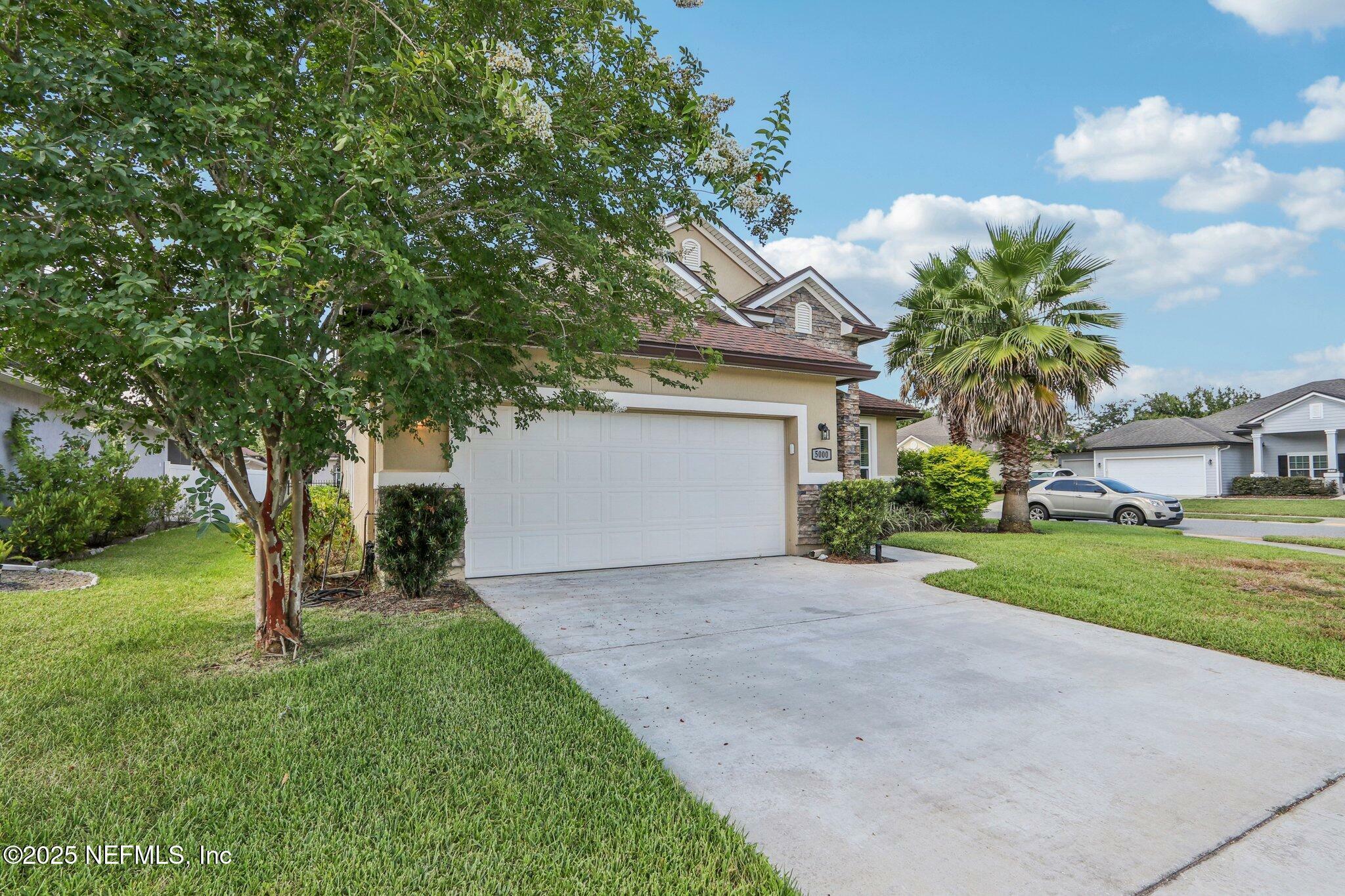Property Photo:  5000 Redford Manor Drive  FL 32258 