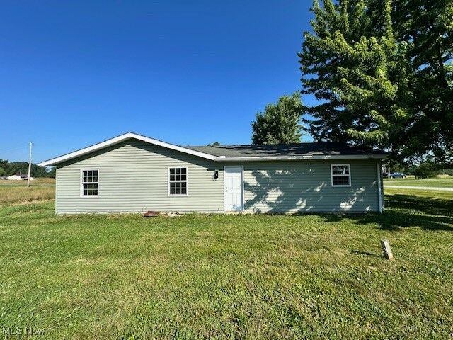 Property Photo:  2206 Cinnamon Drive E  OH 44287 