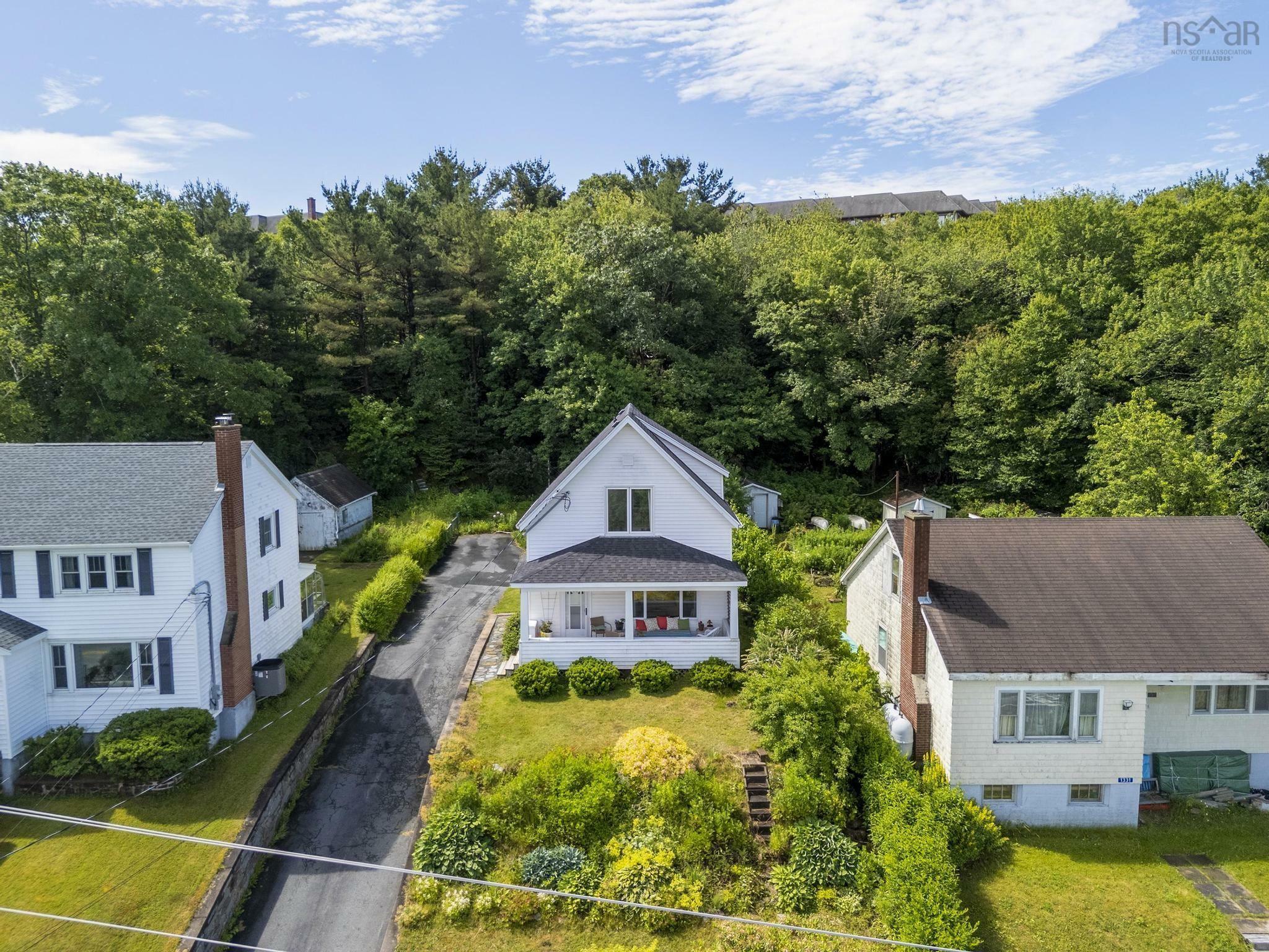 Property Photo: 1335 Purcells Cove Road NS B3P 1B3