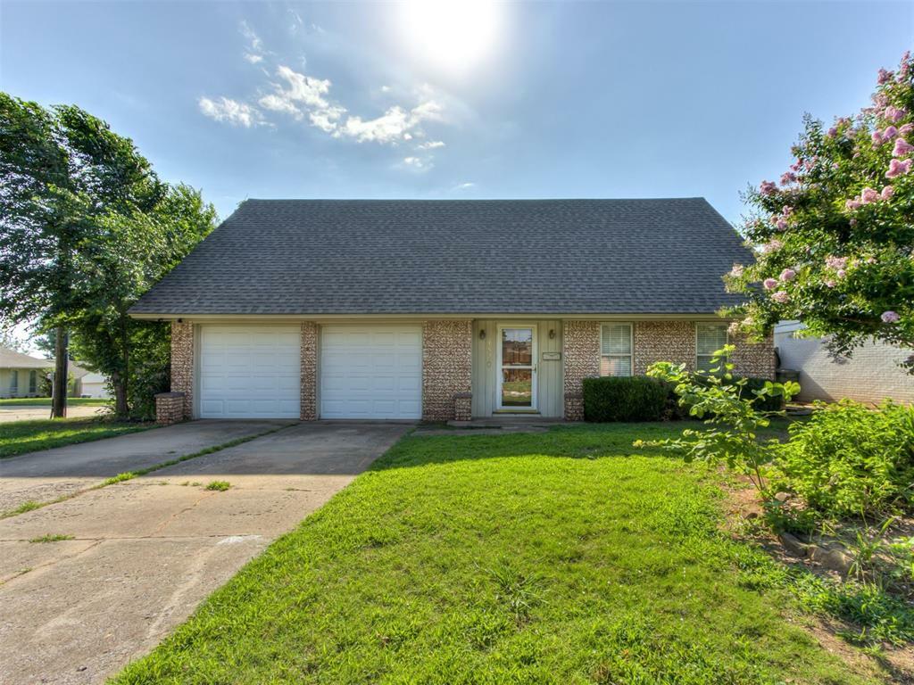 Property Photo: 1800 Michael Drive OK 73013