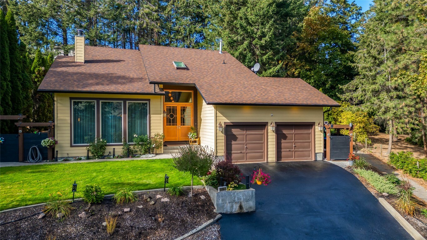 Property Photo:  11162 Eva Road  BC V4V 1H4 