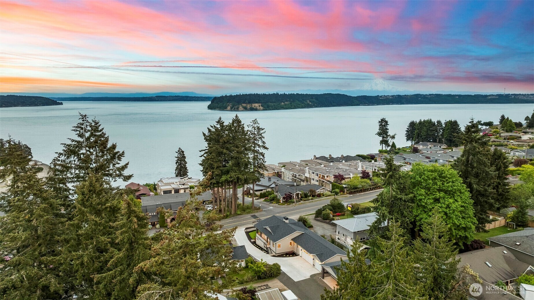 7402  Soundview Drive  Gig Harbor WA 98335 photo