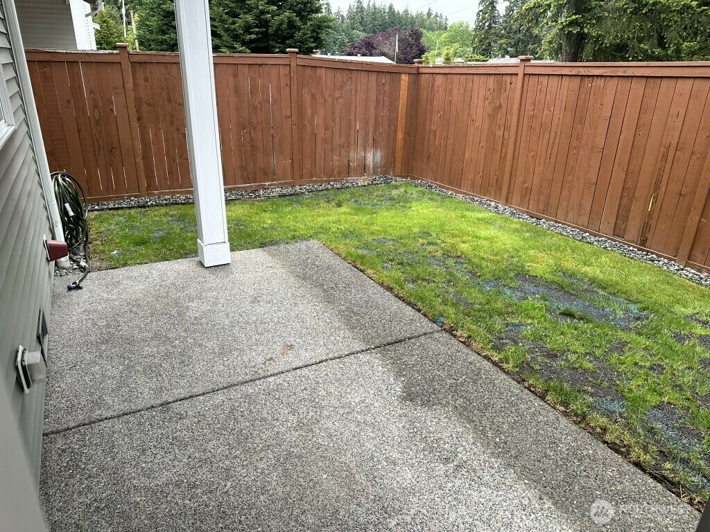 Property Photo: 26206 171st Place SE WA 98042
