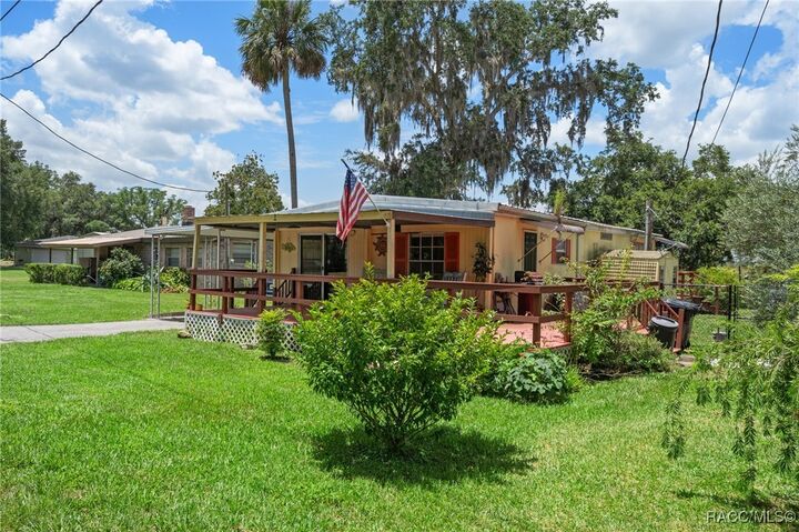 Property Photo:  2050 N Branch Point  FL 34453 