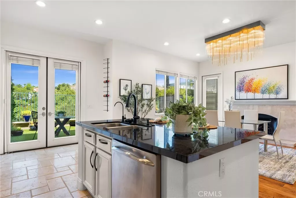 Property Photo: 3829 Calle Joaquin CA 91302